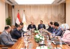 وزيرا الشباب والعمل يناقشان تعزيز التعاون لتأهيل الشباب لدخول سوق العمل