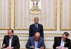 رئيس الوزراء يوقع اتفاقية تمويل مشاريع تطوير وتعزيز شبكة الكهرباء