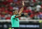 أمين عمر يقود مباراة الأرجنتين والنمسا كحكم رئيسي
