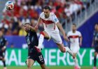 باراجواي تقصي تركيا من كأس العالم بهدف نظيف رغم اللعب بعشرة لاعبين