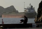 إيران تعتزم فرض رسوم تأمين على السفن المارة عبر مضيق هرمز وفقاً لفاينانشيال تايمز