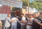 تعليم الفيوم يحتفي بطلاب الثانوية العامة بتوزيع الورود والمياه والشيكولاتة