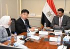 وزير الصناعة يناقش مع سامسونج إلكترونيكس تعزيز التصنيع في قطاع الإلكترونيات