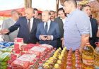 محافظ الغربية يتجول في أكبر سوق يومي بكفر الزيات ويستمع لمشاكل وآراء المواطنين