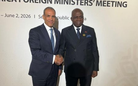 وزير الخارجية يناقش مع نظيره الأنجولي استعدادات منتدى العلمين إفريقيا