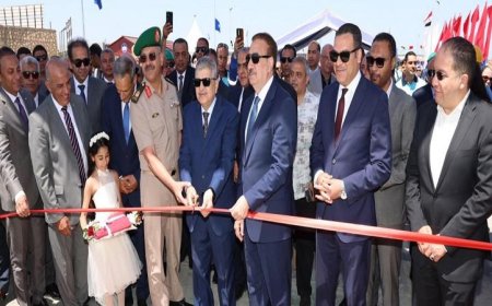 رئيس قناة السويس يطلق كوبرى النصر العائم 2 لربط بورسعيد وبورفؤاد