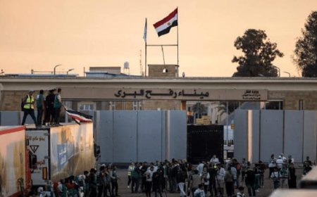 استقبال معبر رفح البري دفعة جديدة من الفلسطينيين العائدين إلى غزة