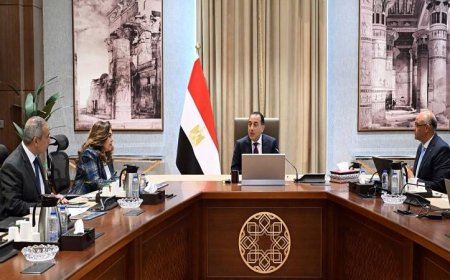 رئيس الوزراء يراقب تقدم المشاريع التنموية والخدمية في مدينة الإسكندرية