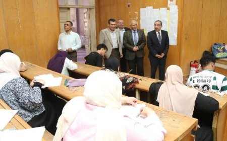 رئيس جامعة الفيوم يقوم بجولة ميدانية لتفقد سير الامتحانات في كليات متعددة