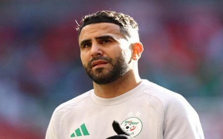 محرز يقود منتخب الجزائر نحو المجد في آخر ظهور له بكأس العالم