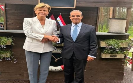 وزير الخارجية يثني على العلاقات الثنائية القوية بين مصر ولاتفيا