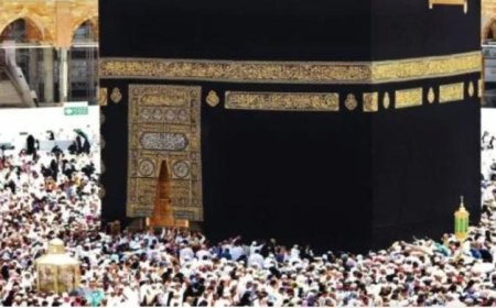 رئيس السياحة الدينية يكشف عن تفاصيل تقرير شامل لموسم الحج ونقاشاته في مجلس إدارة الغرفة