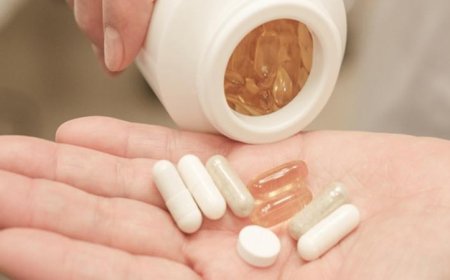 خبراء يكشفون عن المكملات الغذائية الضرورية لكبار السن والعناصر التي لا يجب إغفالها