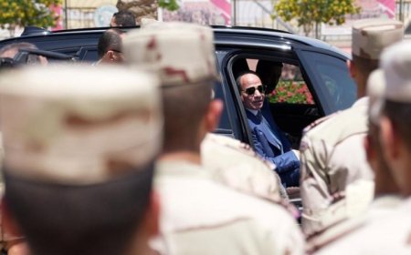 الرئيس السيسي يستعرض أحدث التطورات في مقر القيادة الاستراتيجية بالعاصمة الإدارية الجديدة