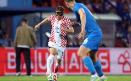 كرواتيا تحقق فوزاً مثيراً في اللحظات الأخيرة وتكمل استعداداتها لمونديال 2023