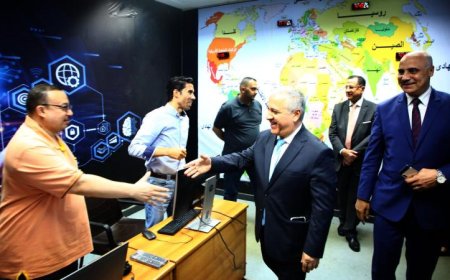 رئيس الوطنية للصحافة ي inaugurates ستوديو بوابة الجمهورية والغرفة الذكية الأولى ثلاثية اللغات