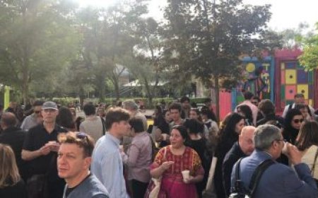 وزيرة الثقافة تودع عبد العزيز مخيون رائد التجربة الفنية الفريدة