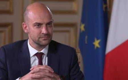 ترامب يهاجم الديمقراطيين بسبب عرقلتهم تعيين مدير جديد للاستخبارات الوطنية
