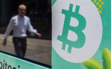 هبوط حاد في بيتكوين يتسبب في خسائر ضخمة لنصف المعروض المتداول