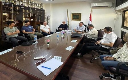 رئيس اتحاد الطائرة يراقب استعدادات اللجنة الطبية لمنتخبات اللعبة