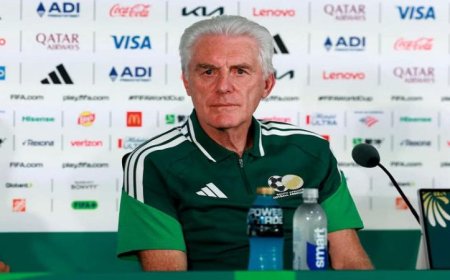 بروس يؤكد استعداد جنوب أفريقيا لمواجهة المكسيك في افتتاح كأس العالم