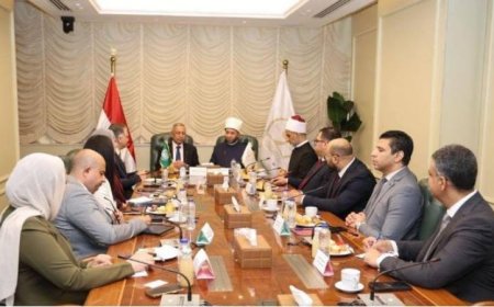 الأوقاف توقع اتفاقية استراتيجية مع الأكاديمية العربية للعلوم والتكنولوجيا والنقل البحري لتعزيز التعاون المشترك