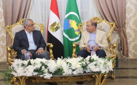 محافظ المنيا يلتقي وزير الدولة للإنتاج الحربي لمناقشة تقدم مشروعات حياة كريمة
