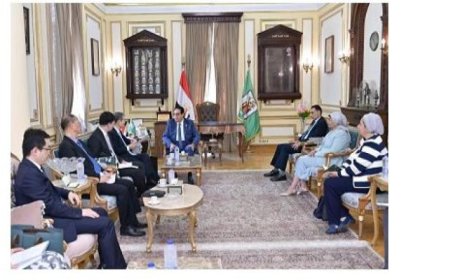 د. عبد الصادق يؤكد أن العلاقات المصرية الصينية تدخل مرحلة جديدة من التعاون غير المسبق