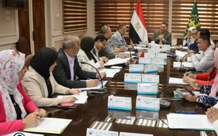 محافظ القليوبية يؤكد أهمية دعم المستثمرين وتطوير المناطق الصناعية كأولوية قصوى