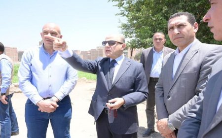 محافظ الغربية يؤكد أهمية المتابعة الميدانية للقضاء على التراكمات في الشوارع