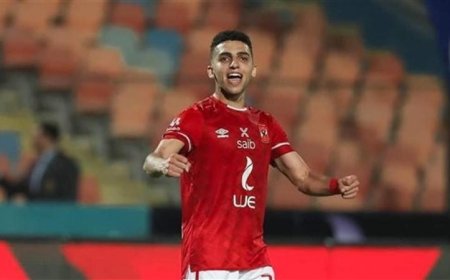 كوكا يمدد عقده مع الأهلي لثلاثة مواسم جديدة