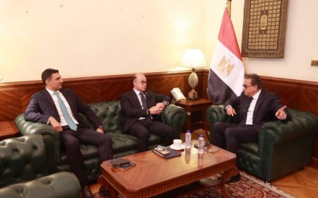 وزراء الصحة والاستثمار والصناعة يناقشون استراتيجيات فعالة للحد من الأمراض المرتبطة بمرض السكر