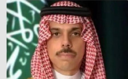 وزيرا خارجية السعودية وإيران يتباحثان حول تطورات الأوضاع الإقليمية الراهنة