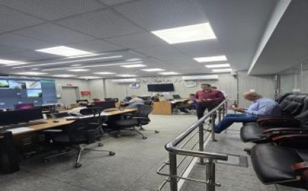 محافظ مطروح يزور حلقة الأسماك في الميناء ويأمر بإعلان الأسعار حسب حركة البيع