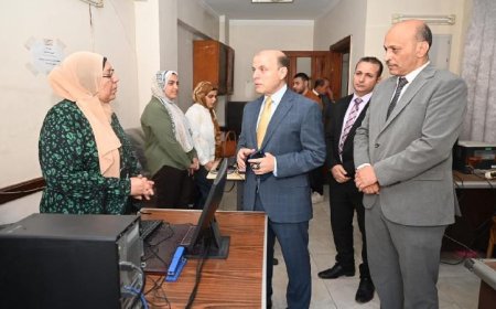 محافظ الغربية يقوم بجولة تفقدية في ديوان مديرية التموين ويعقد اجتماعاً مع مفتشي التموين