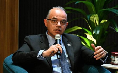 وزير الاستثمار يؤكد أهمية تمكين القطاع الخاص وتعزيز التنمية المستدامة