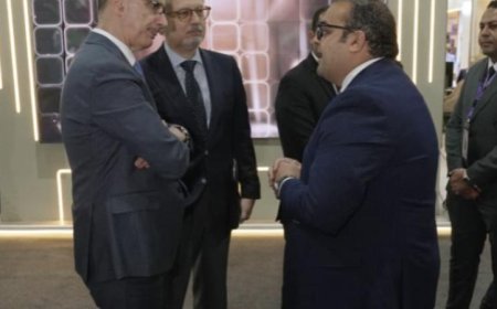 رئيس وزراء صربيا يستكشف جناح الهيئة العامة للرعاية الصحية في حدث مميز