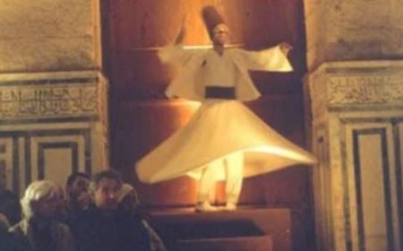فرقة وصال للإنشاد الصوفي تقدم عرضها المميز في قبة الغوري
