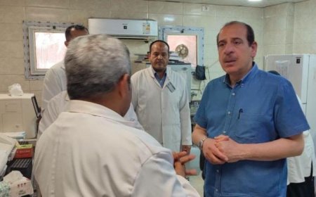 نائب وزير الصحة يقوم بجولة تفقدية في مستشفى العياط المركزي ويطلب التحقيق مع الإدارة