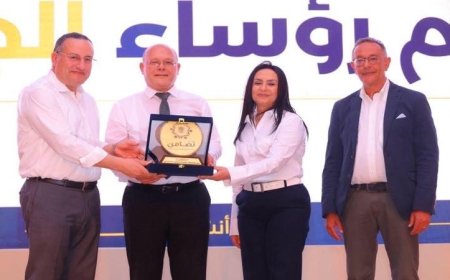 جامعة سوهاج تحقق إنجازاً بارزاً بتكريمها في قمة ستارت 2026 لتأهيل الطلاب لسوق العمل