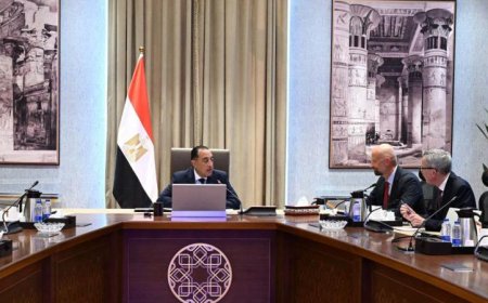 مدبولي يناقش مع سكاتك أهمية المشروعات الحالية في مصر وتقدمها