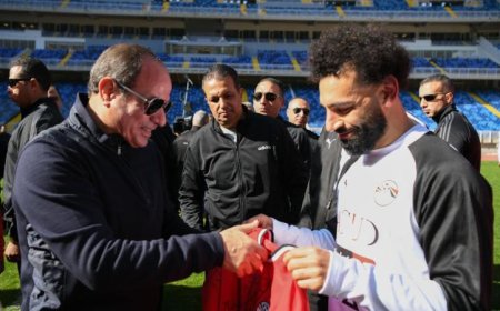 أبو ريدة يعبر عن شكره للرئيس السيسي بعد الانتصار التاريخي ويكشف عن رسالة إنفانتينو إلى منتخب الفراعنة