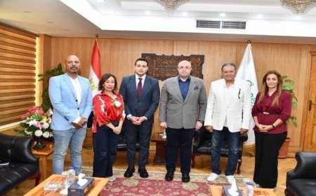 محافظ الفيوم يستعرض التحضيرات الأولية لمهرجان الفيوم في دورته الثالثة