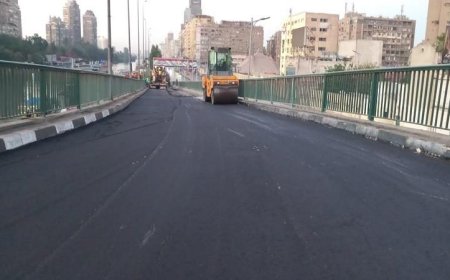 محافظ الجيزة يواصل متابعة مشروع رصف مطلع كوبري 15 مايو ويعزز الأمان بكوبري الساحل