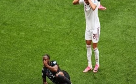 عاصم ماديبو يواجه عقوبة الإيقاف 5 مباريات عقب إصابة نجم منتخب كندا