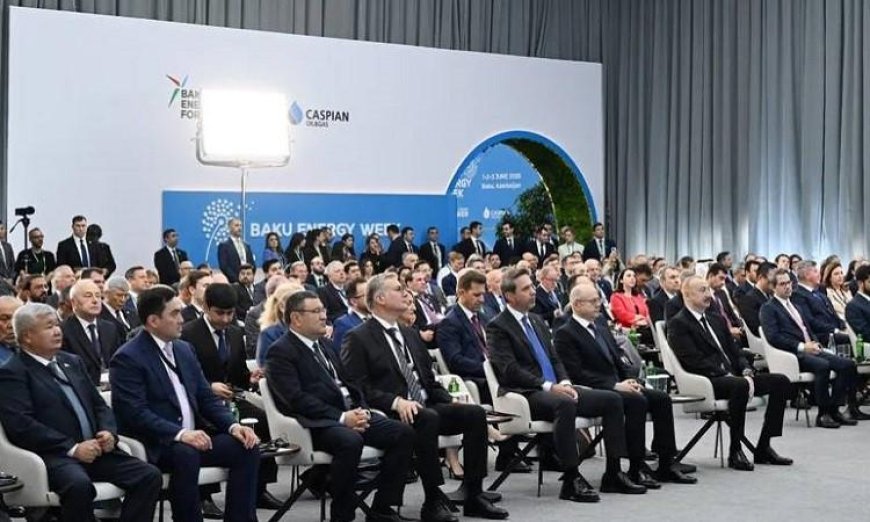 وزير البترول يفتتح أسبوع باكو للطاقة في أذربيجان تعزيزاً للتعاون الدولي في مجال الطاقة