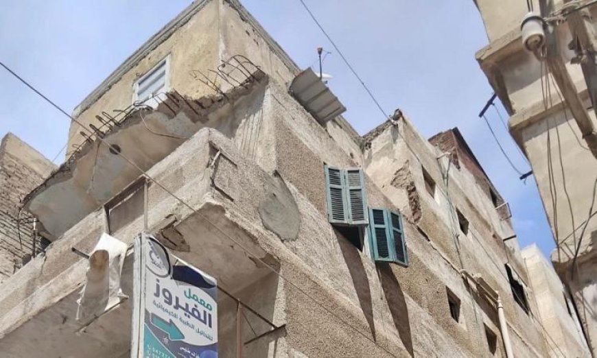 النيابة الإدارية تحقق في انهيار عقار مطوبس وتفاصيل عدم تنفيذ قرار الإزالة