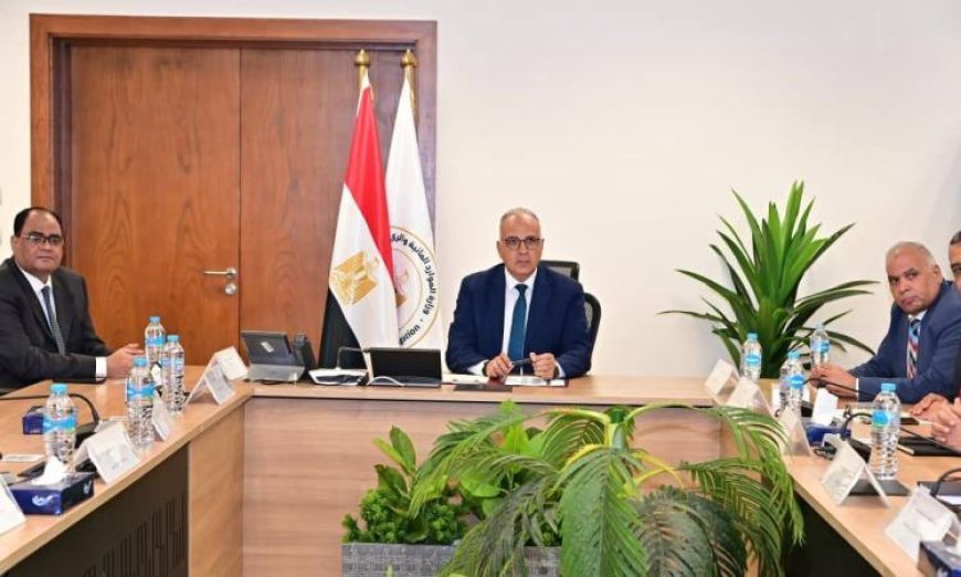 وزير الري يعلن استمرار إدارة الموقف المائي بطريقة ديناميكية لضمان الموارد المائية