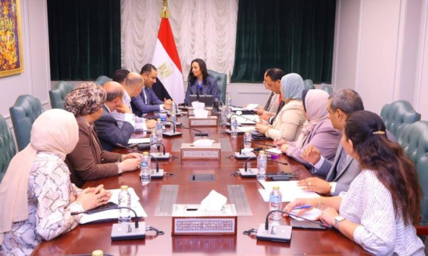 وزيرة التضامن تناقش طلبات المواطنين مع أعضاء مجلس النواب والشيوخ في لقاء هام