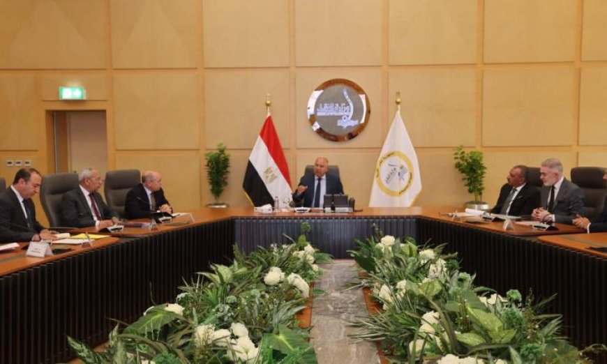 وزير النقل يقود تأسيس شركة تراست القناة لخدمات السفن لتعزيز التجارة البحرية